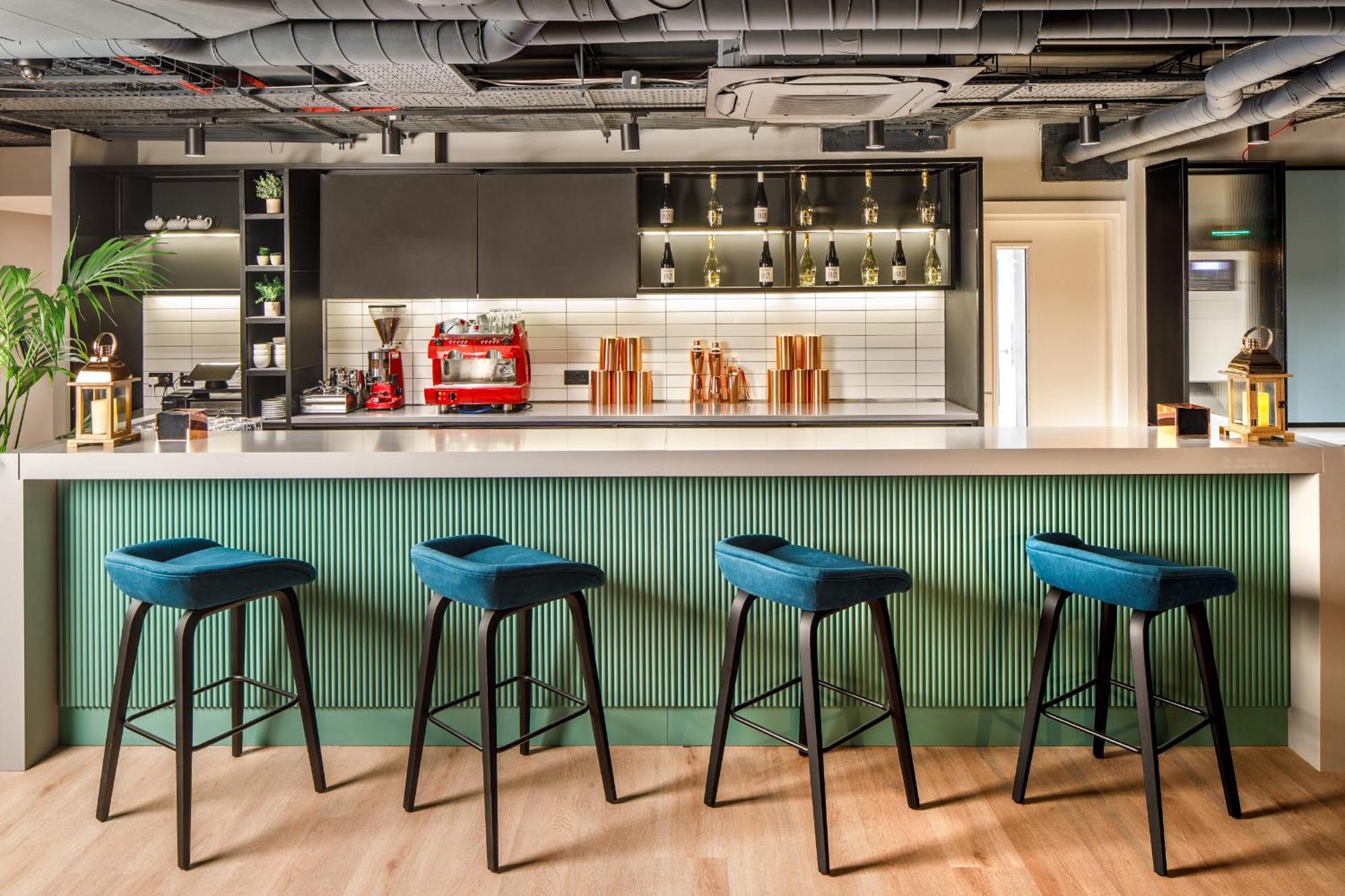Hotel Southgate London 4*